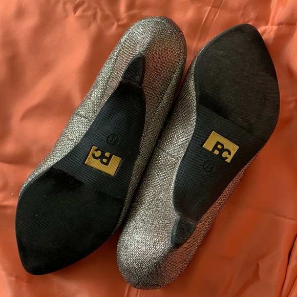 Shimmery low heel BC shoes - Picture 7 of 8